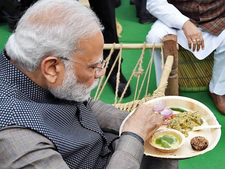 PM Modi wants Street Food Vendors To Go Online
